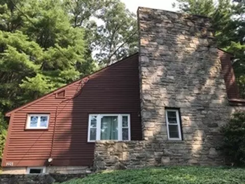 Exterior - 229 Worcester-providence Tpke, Sutton, MA 01590 photo 2 of 4