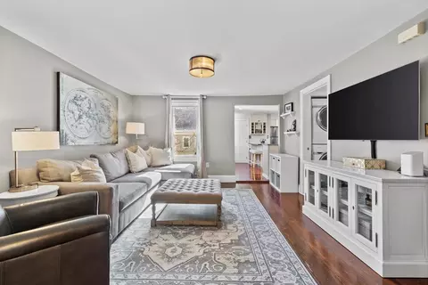 19 Monument St #2, Boston, MA 02129
