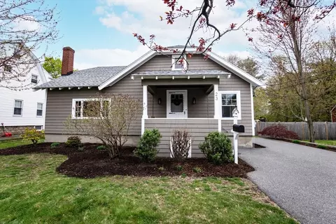 23 Laurel St, Wakefield, MA 01880