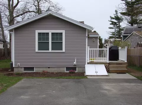 7 Shaker Ave, Wareham, MA 02571 photo 2