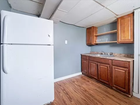 Kitchen - 10 E Shore Rd, Holbrook, MA 02343 photo 3 of 3
