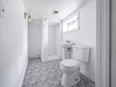 Bath - 10 E Shore Rd, Holbrook, MA 02343 photo 2 of 2