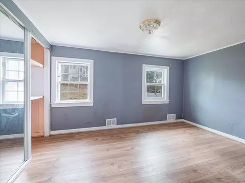 Bedroom - 10 E Shore Rd, Holbrook, MA 02343 photo 2 of 4