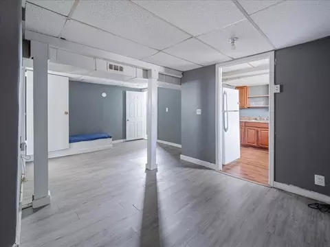 Living - 10 E Shore Rd, Holbrook, MA 02343 photo 2 of 2