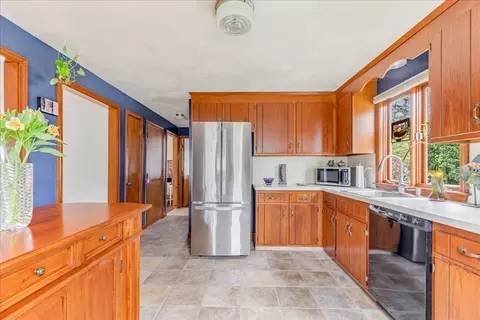 16 Mccarthy St, Franklin, MA 02038 photo 7