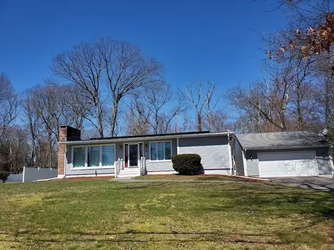 55 Sweetland Ave, Attleboro, MA 02703