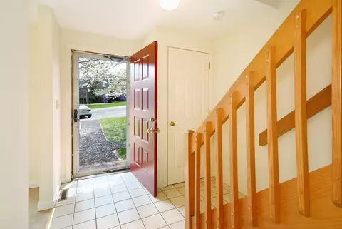 Entry Way - 6 Deer Path #2, Maynard, MA 01754 photo 3 of 3