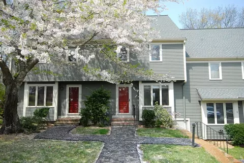 Exterior - 6 Deer Path #2, Maynard, MA 01754 photo 2 of 9