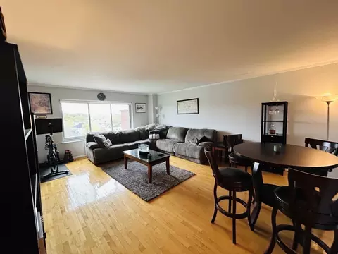 22 Chestnut Pl #606, Brookline, MA 02445
