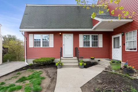 40 Pamela Ln #40, Amesbury, MA 01913