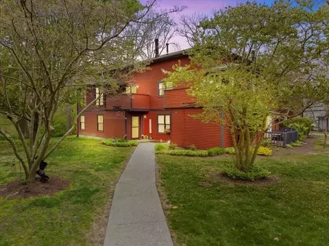 110 Dean St #17, Taunton, MA 02780