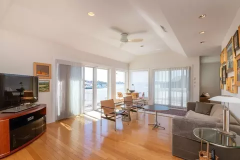 69 E Main #2, Gloucester, MA 01930 photo 24