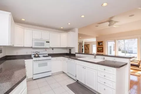 69 E Main #2, Gloucester, MA 01930 photo 22