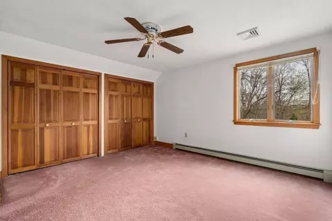 Bedroom - 85 Hartford Ave S, Upton, MA 01568 photo 3 of 4