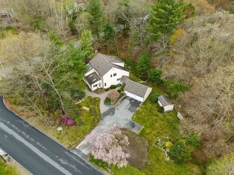 View/Area - 85 Hartford Ave S, Upton, MA 01568 photo 5 of 5
