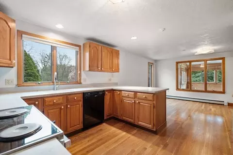 Kitchen - 85 Hartford Ave S, Upton, MA 01568 photo 2 of 3