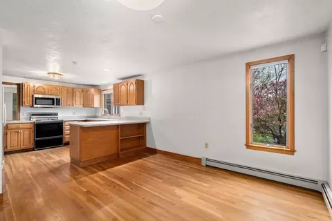 Living - 85 Hartford Ave S, Upton, MA 01568 photo 6 of 7