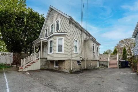 3 Snow Ter, Somerville, MA 02145