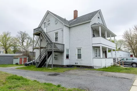 19 Cottage St, Leominster, MA 01453