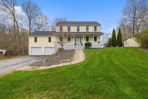 13 Cottonwood Rd, Brookfield, MA 01506