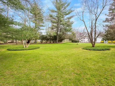 Exterior - 170 Fruit St, Mansfield, MA 02048 photo 3 of 3