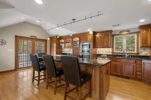 21 Bakers Hill Rd, Weston, MA 02493 photo 6