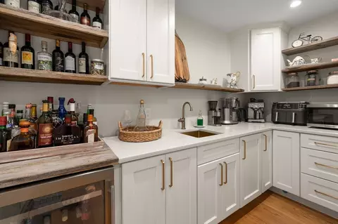 Kitchen - 14 Forest Rd, Wakefield, MA 01880 photo 6 of 7