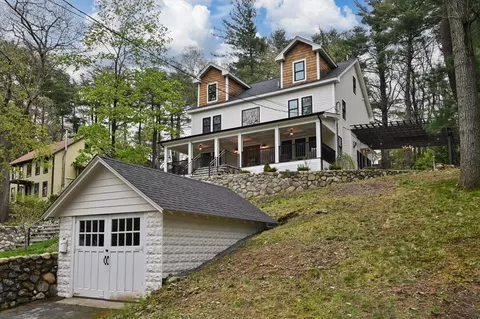 Exterior - 14 Forest Rd, Wakefield, MA 01880 photo 9 of 9