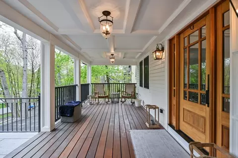 Exterior - 14 Forest Rd, Wakefield, MA 01880 photo 3 of 9
