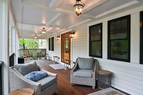Exterior - 14 Forest Rd, Wakefield, MA 01880 photo 5 of 9