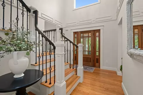 Entry Way - 14 Forest Rd, Wakefield, MA 01880 photo 3 of 4