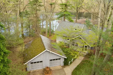 185 Heaths Bridge Rd, Concord, MA 01742