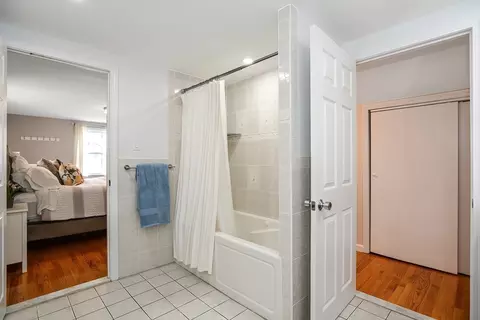 Bath - 7 Ashdale, Canton, MA 02021 photo 4 of 5