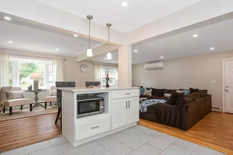 Kitchen - 7 Ashdale, Canton, MA 02021 photo 5 of 5