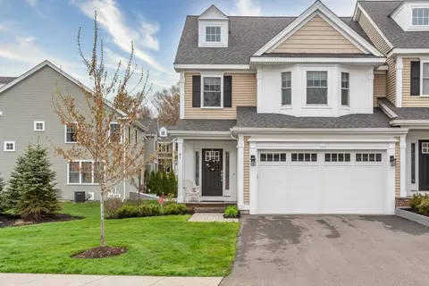 81 Brookview Rd #81, Franklin, MA 02038