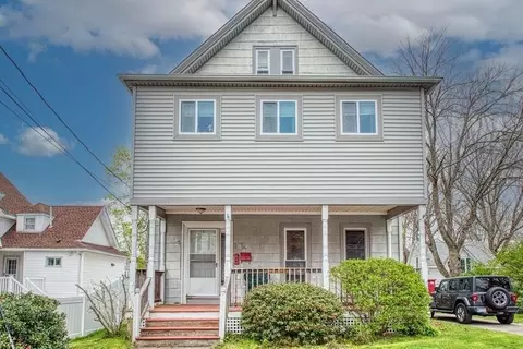 11 Adams St, Taunton, MA 02780