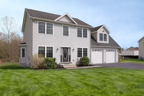 13 Ragina Ave, Webster, MA 01570 photo 2