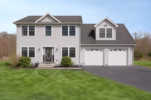 13 Ragina Ave, Webster, MA 01570