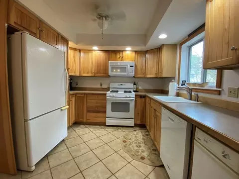 Kitchen - 10 Hitching Post Rd, Amherst, MA 01002 photo 1 of 2