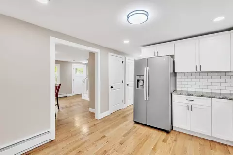 13 Sterling Dr, Easthampton, MA 01027 photo 8