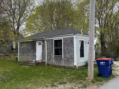 5 Washburn Ct, Wareham, MA 02571 photo 4