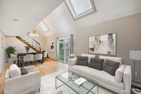 685 South St, Waltham, MA 02453