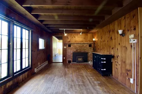 Living - 244 Baker Rd, Shutesbury, MA 01072 photo 2 of 5
