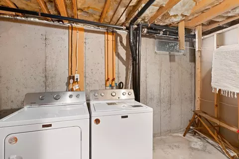 10 Plumbrook Dr, Easthampton, MA 01027 photo 30