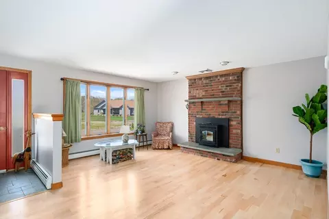 10 Plumbrook Dr, Easthampton, MA 01027 photo 13