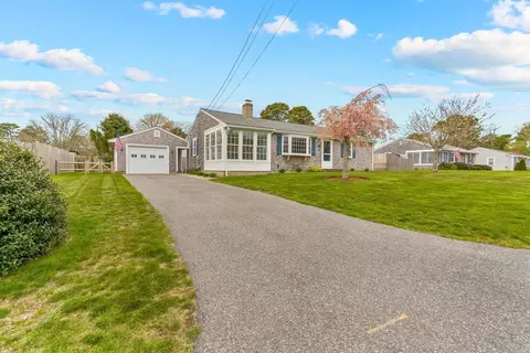 61 Dartmouth Rd, Dennis, MA 02670
