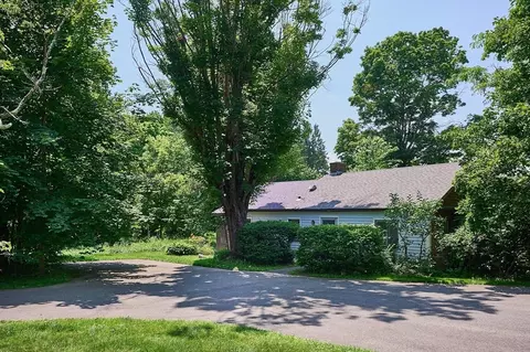 846 E Pleasant, Amherst, MA 01002 photo 27