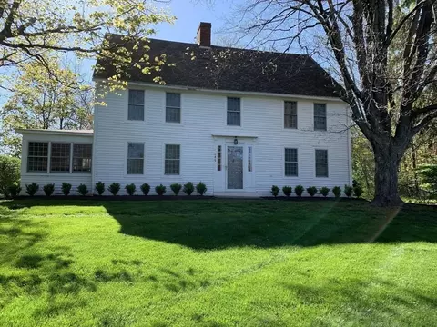 846 E Pleasant, Amherst, MA 01002