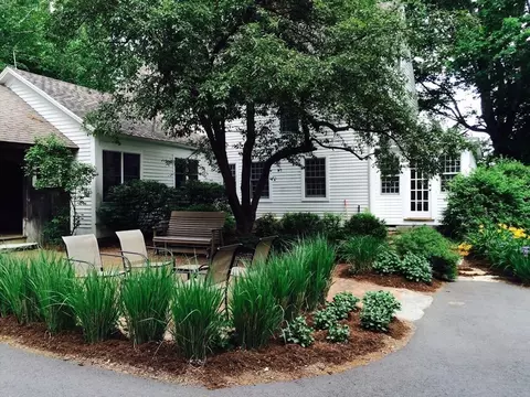 846 E Pleasant, Amherst, MA 01002 photo 2