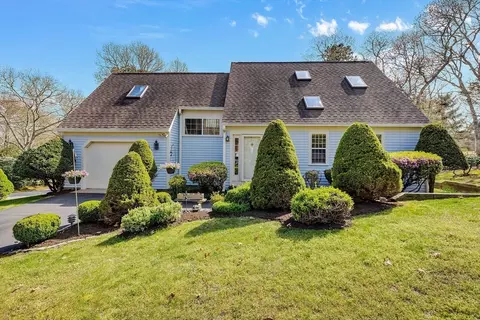 5 Vista Cir, Barnstable, MA 02632 photo 2